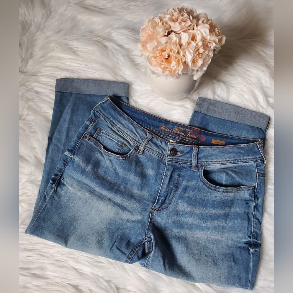 Faded Glory Capris